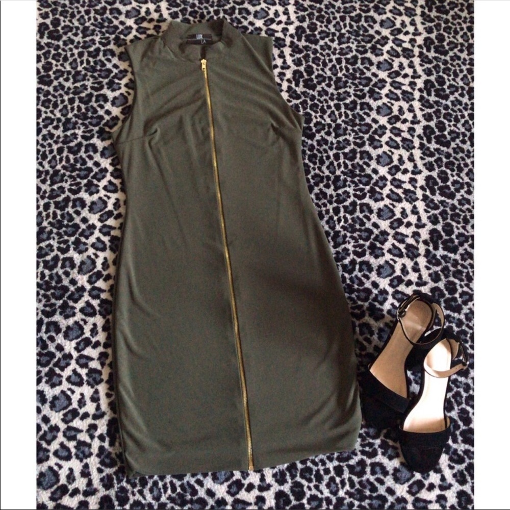 🛍🤩🌻CLASSY OLIVE ZIP-FRONT DRESS🌻🤩🛍 - Picture 2 of 5